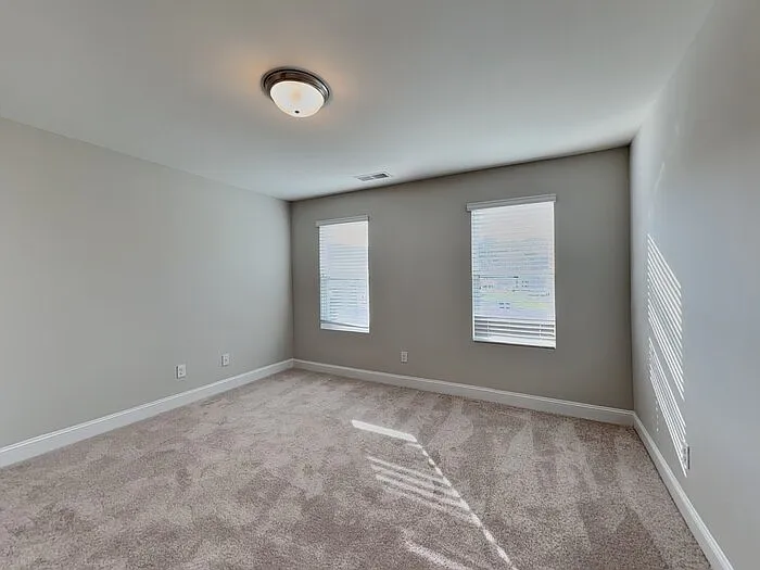3205 Emerald Ridge Ct — Photo 14