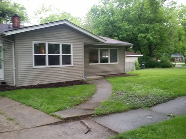 15320 Cherry Ln, Markham, IL 60428