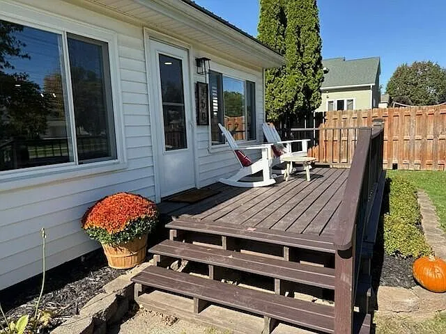 2 bed, 1.5 bath, 971 sqft, $1,495 — Photo 3