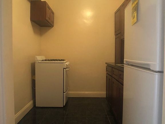 3rd image of 6767 Burns St APT 6U