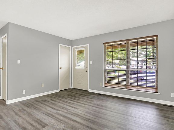 2nd image of 5325 Lobo Dr
