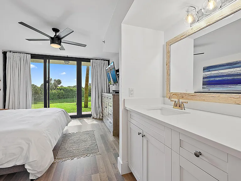 101 S Seas Dr #105 — Photo 15