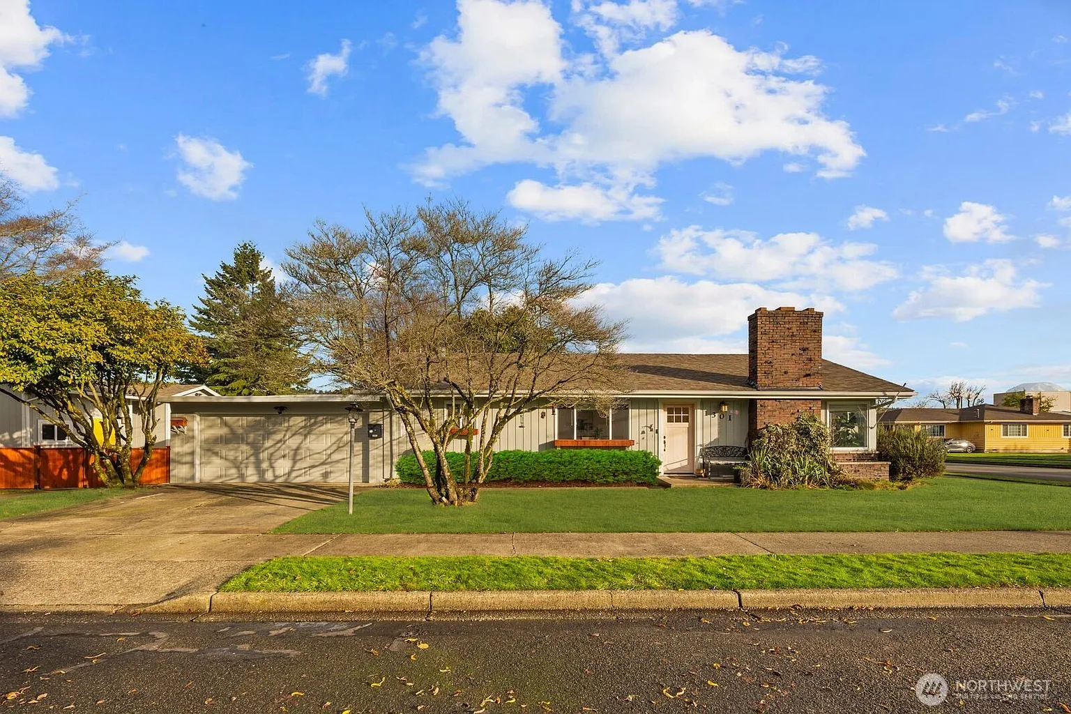 1301 McMillan Avenue photo 1