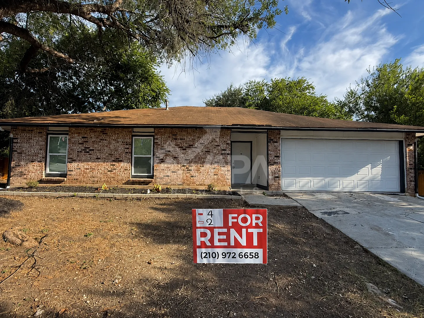4 bed, 1605 sqft, $2,100 — Photo 1