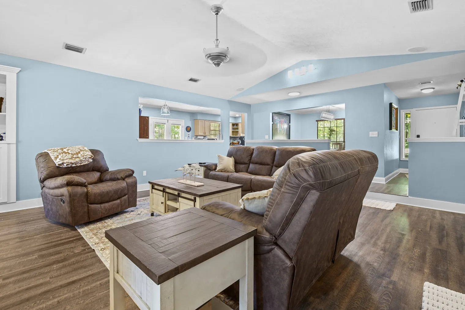 4 bed, 3.0 bath, 2228 sqft, $13,216 — Photo 2