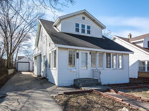 2nd image of 1239 Diamond Ave NE