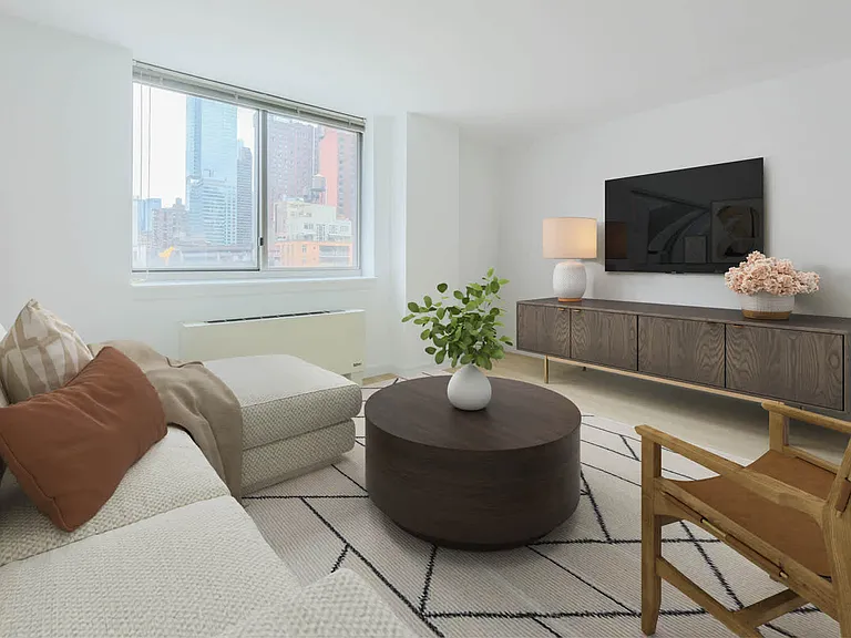400 W 37th St #7R — Photo 37