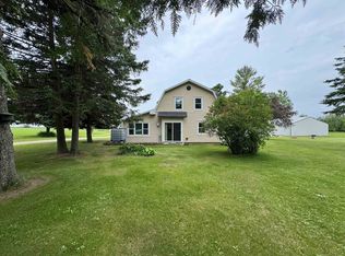 7376 Neils Rd, Sturgeon Bay, WI 54235