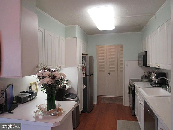 3rd image of 1001 City Ave #E-209