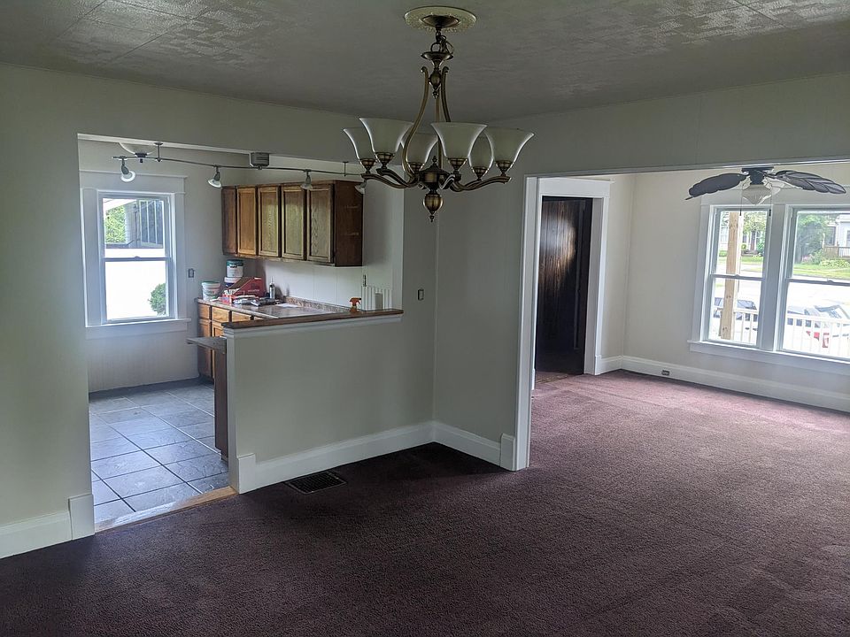 1st image of 5654 Broadway St #1