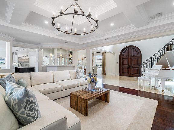 Home For Sale In Tropic Isle