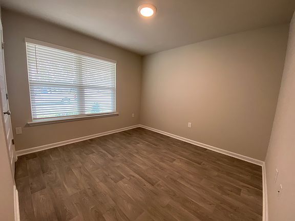 20220330_200500518_iOS_03312022