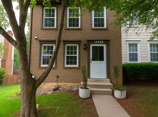 12442 Quail Woods Dr, Germantown, MD 20874