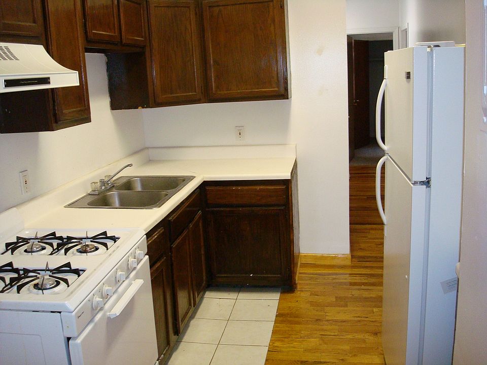 1st image of 118-126 Cottage St #11278865
