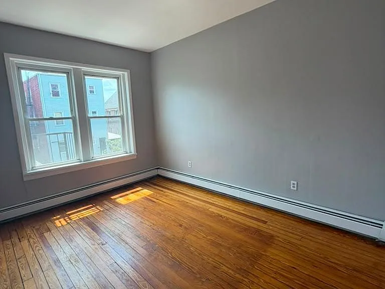 232 Inslee Pl #2R — Photo 4