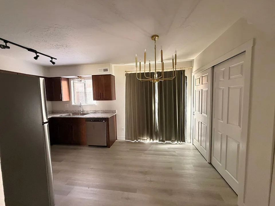 1150 W 360 N Canyon Hl #7