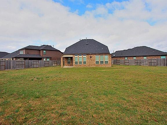 3rd image of 27203 Aspen Falls Ln