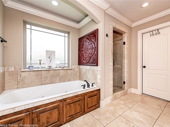 5th image of 3670 Lalique Ln