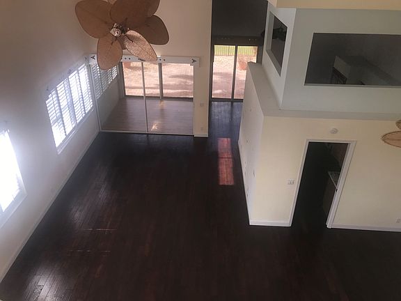 Additional Living Room