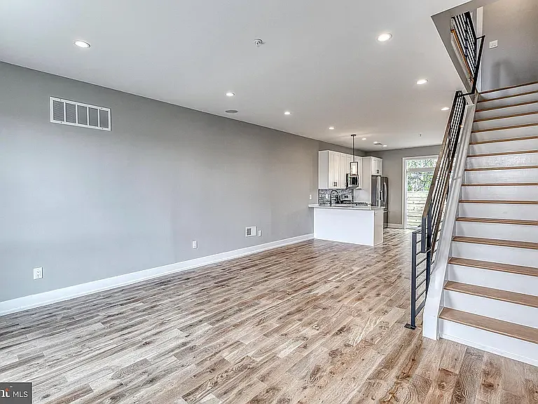 2103 N Philip St — Photo 12