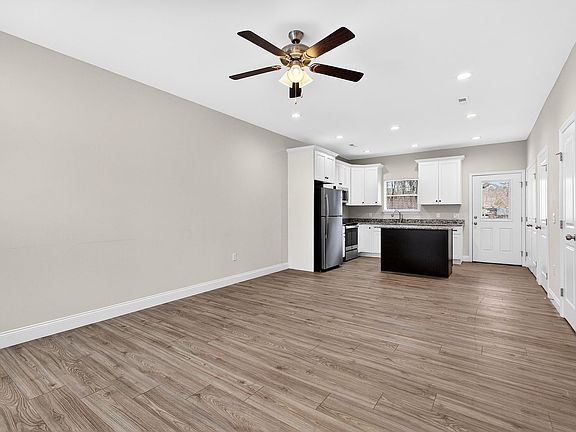 3rd image of 1445 Stuart Ave NW #7