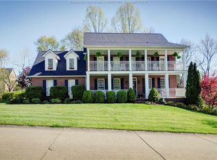 1016 Crestmont Rd, Hurricane, WV 25526