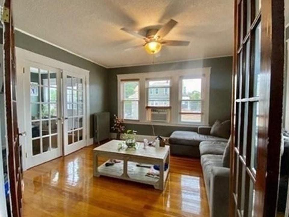 2nd image of 34 Glenrose Rd #3