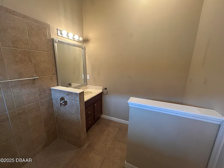 665 Elk River Dr — Photo 13