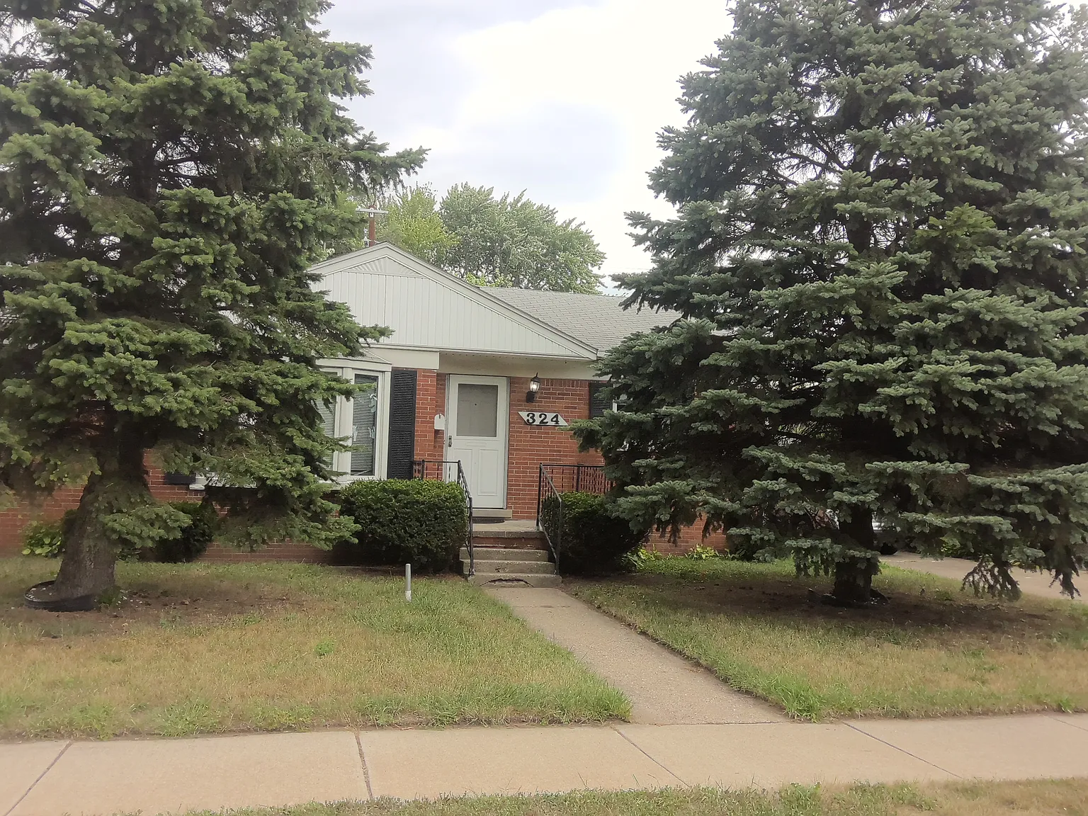 3 bed, 962 sqft, $1,800 — Photo 2