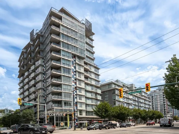 89 W 2nd Ave #1102, Vancouver, BC V5Y 0G9