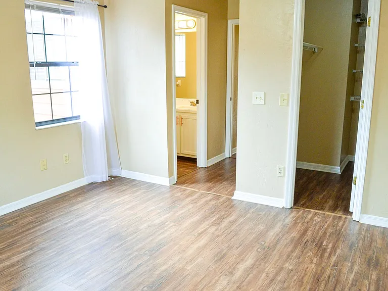 5821 SW 8th Pl — Photo 22