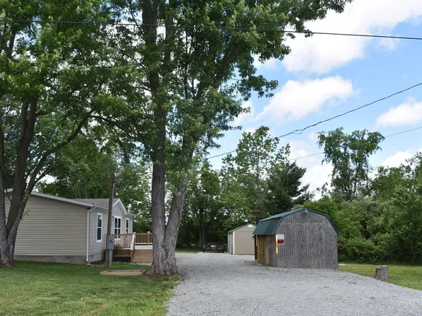 10573 Lois Ln, Hillsboro, OH 45133