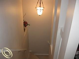4th image of 1338 S Main St #1