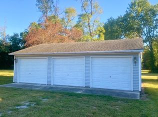 109 Rio Grande St, Flora, IL 62839