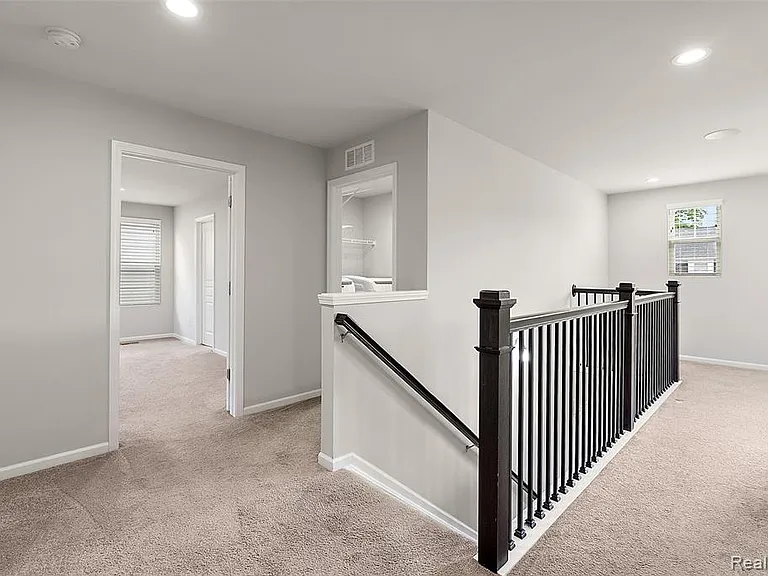 31065 Tremont Ln — Photo 20
