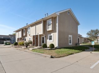 6725 W Shade Ln, Wichita, KS 67212