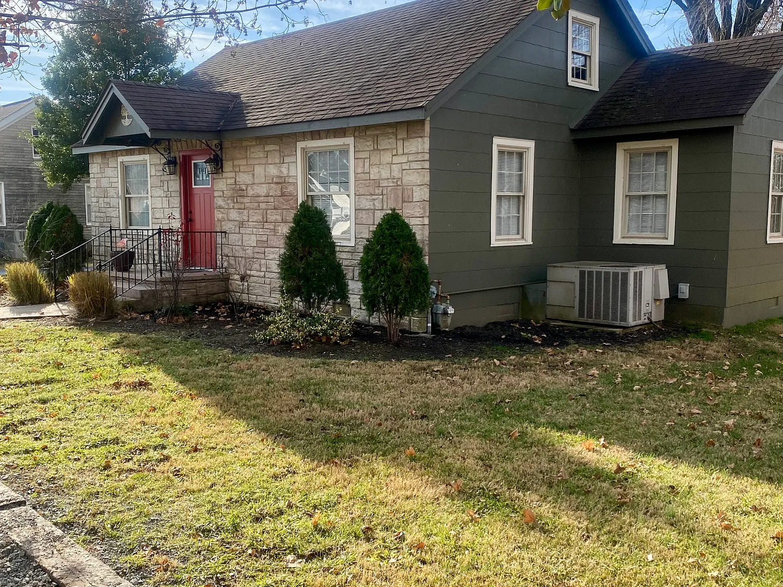 2 bed, 1200 sqft, $900 — Photo 3