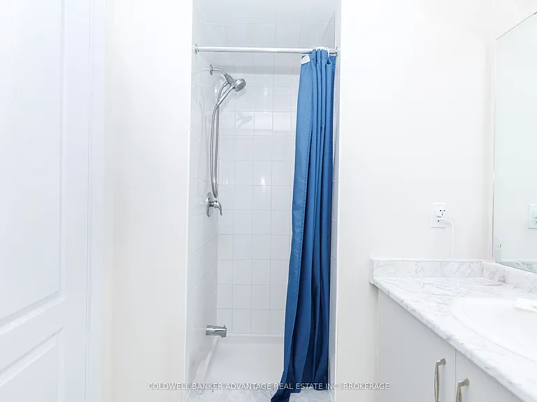 55 Rowlock St — Photo 17
