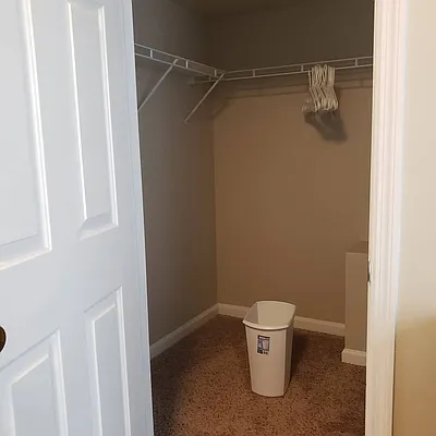 Rented by Movement Realty Group LLC | media 10