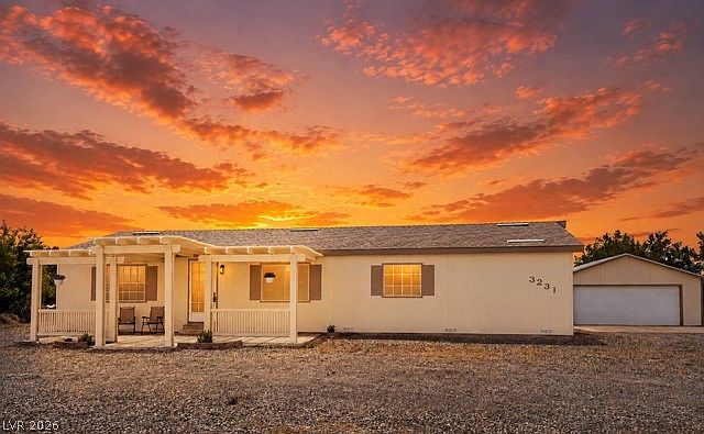 1st image of 3231 Paiute Blvd