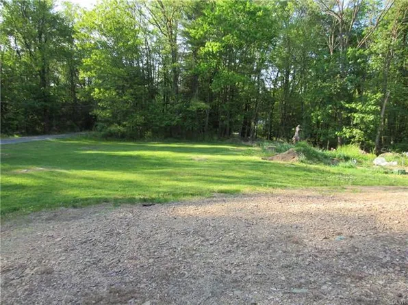 307 Stone Mountain Rd, Lehighton, PA 18235