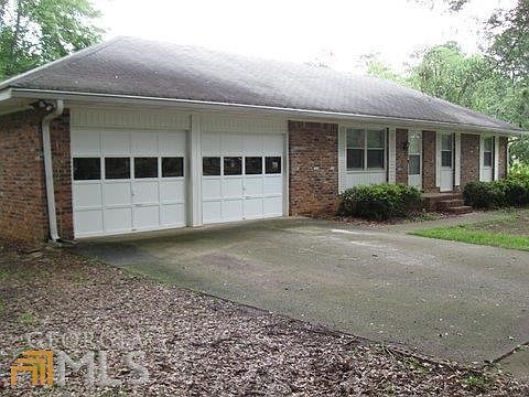 1st image of 820 Virginia Ct SE