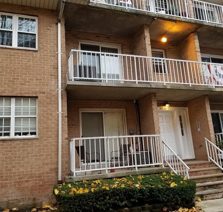 1st image of 85A Elmwood Park Dr APT 17