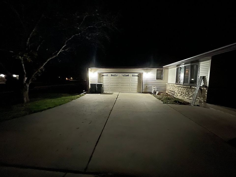 2nd image of 2116 5th Ave