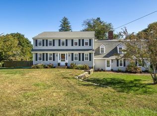 1 Fairoaks Ln, Cohasset, MA 02025