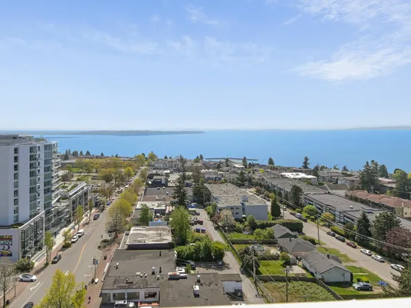 1441 Johnston Rd #1404, White Rock, BC V4B 3Z4
