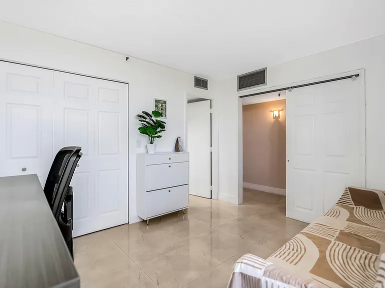 22 Royal Palm Way #606 — Photo 30