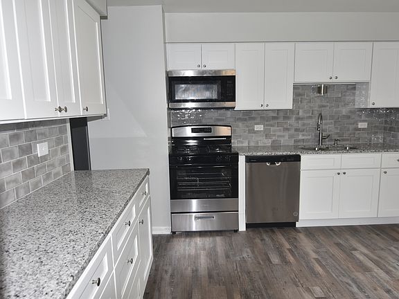 2nd image of 606 Hickok Ave