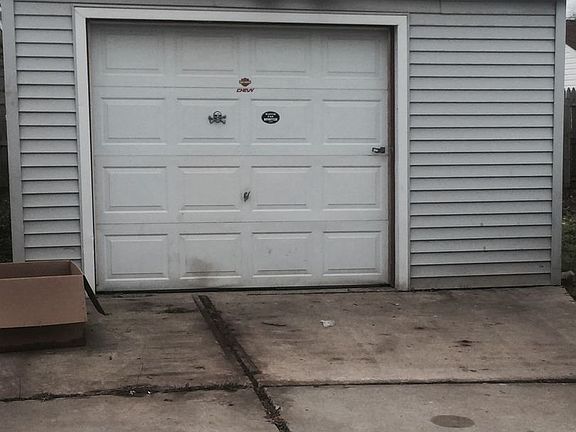 2nd image of 2191 University Ave