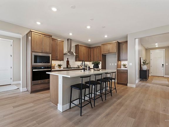 7th image of this home